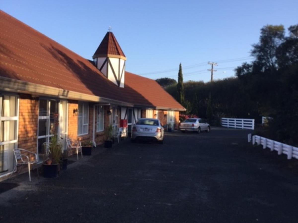 Castle Court Motel Wellsford Zewnętrze zdjęcie